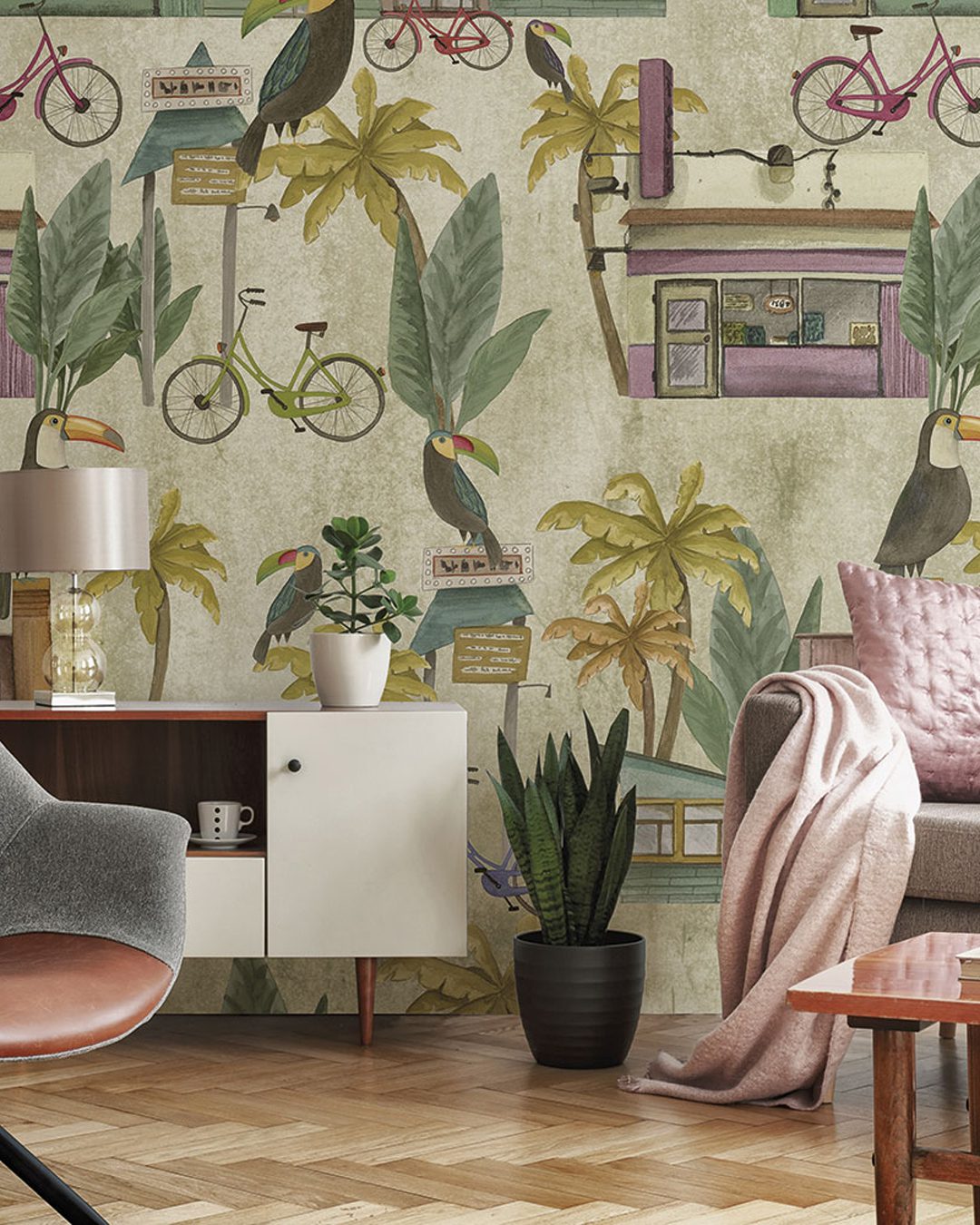 Grey armchair in living room interior with lamp and plant on cab Carta Da Parati South Beach - Inkiostro Bianco - immagine 1
